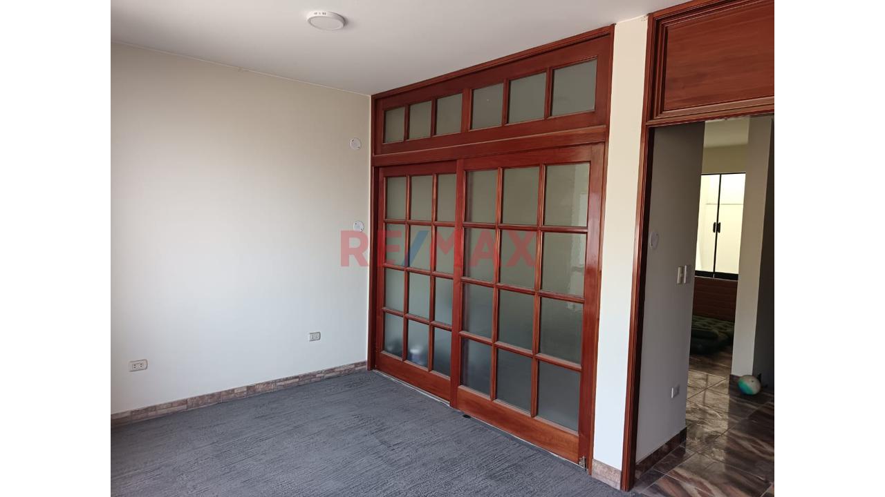 Hermosa Casa En Venta, En Chosica - 4