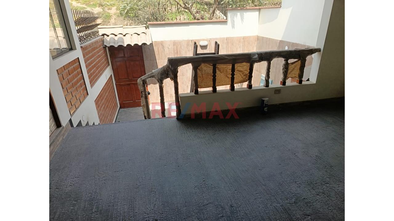 Hermosa Casa En Venta, En Chosica - 3