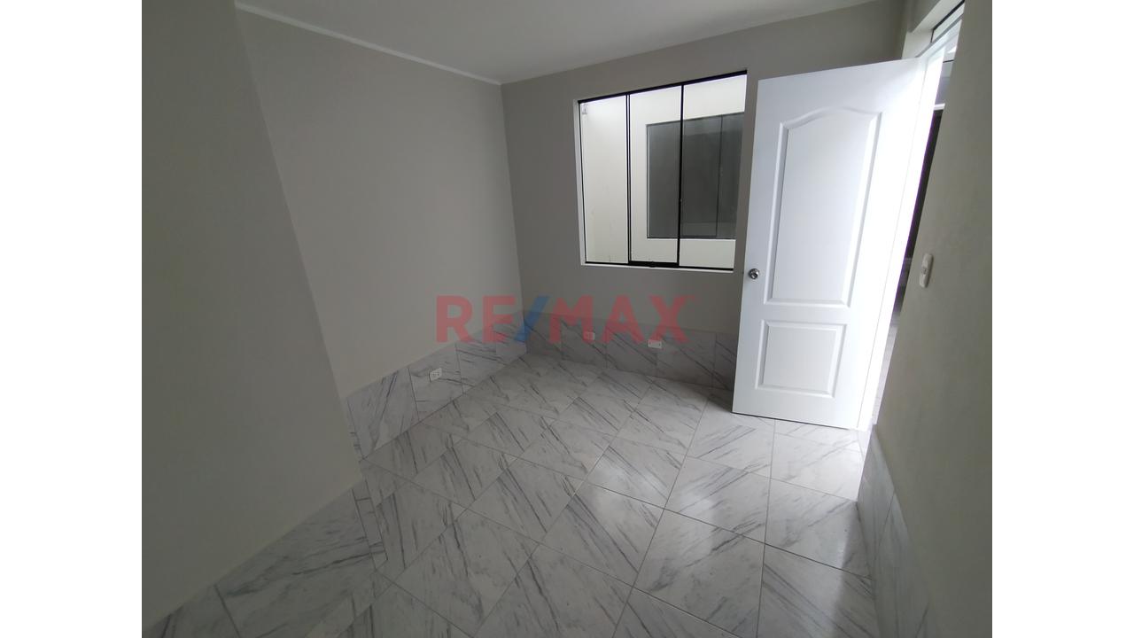 Se Vende Depósito / Monoambiente Con Baño