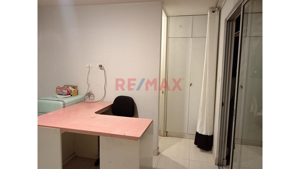 Venta Departamento En San Martín De Porres - 17