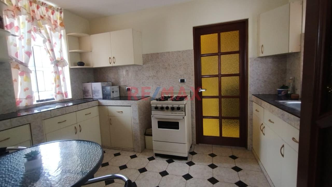 🏡✨ Se Alquila Departamento Triplex Amoblado – Urb. Las Quintanas, Trujillo ✨🏡 - 14