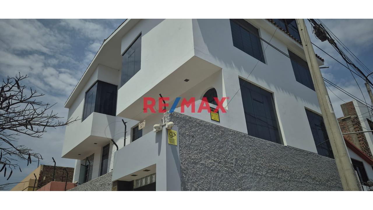 🏡✨ Se Alquila Departamento Triplex Amoblado – Urb. Las Quintanas, Trujillo ✨🏡 - 1