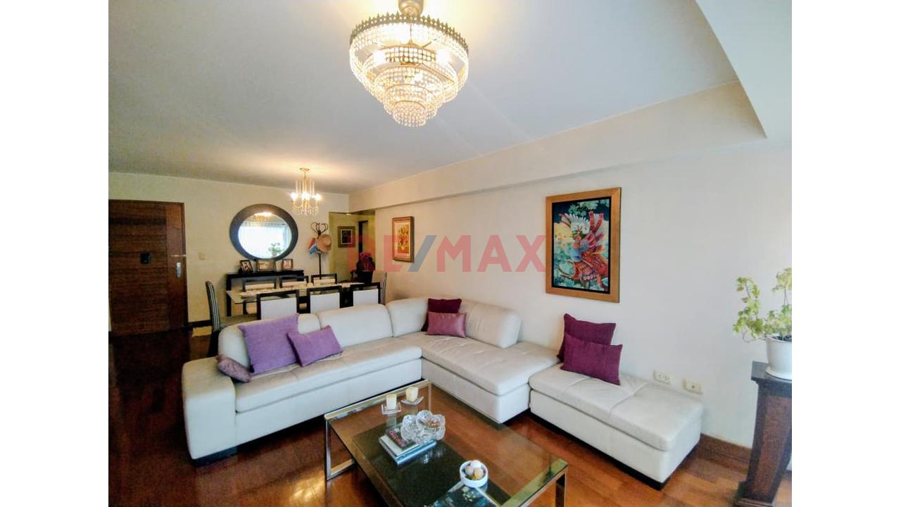 Se Vende Lujoso Y Amplio Duplex 313Mts Con 2 Cocheras Y Deposito En Exclusiva Zona De Surco - 8
