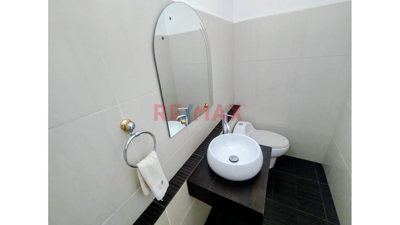 Se Vende Lujoso Y Amplio Duplex 313Mts Con 2 Cocheras Y Deposito En Exclusiva Zona De Surco - 3