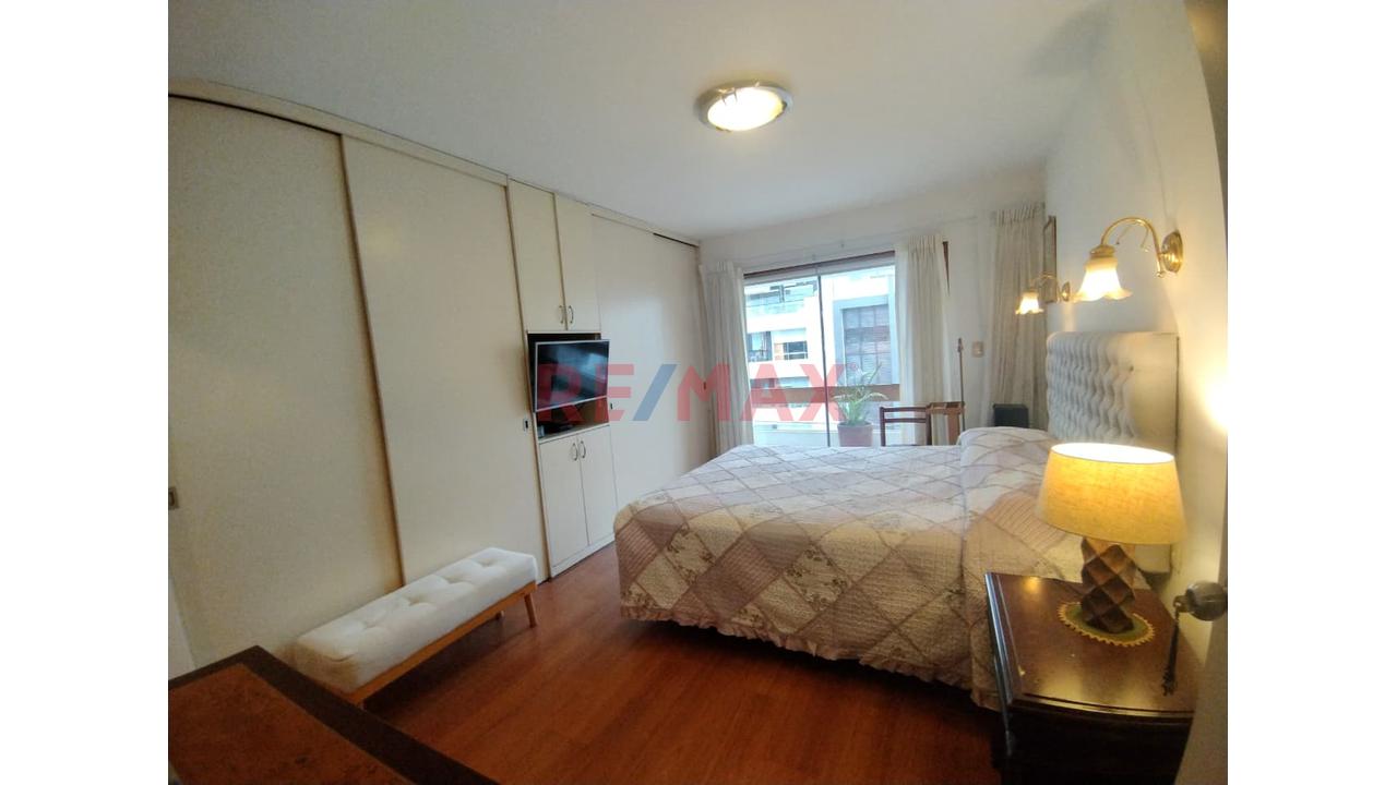 Se Vende Lujoso Y Amplio Duplex 313Mts Con 2 Cocheras Y Deposito En Exclusiva Zona De Surco - 9