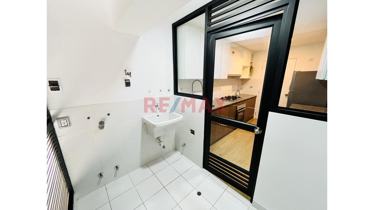 Se Vende Dpto De 2 Hab En Miraflores — foto 8