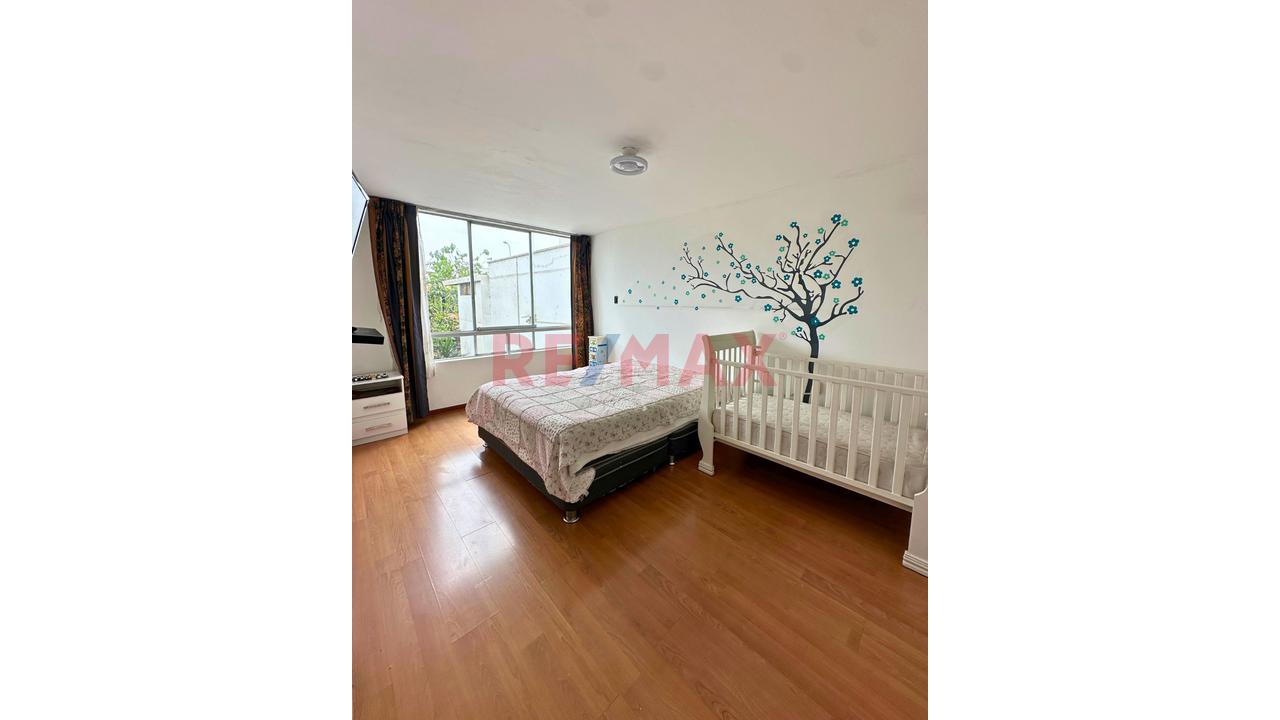 “Casa En Venta _ Frente A Parque _ Urb. Vista Alegre _ Santiago De Surco " — foto 12