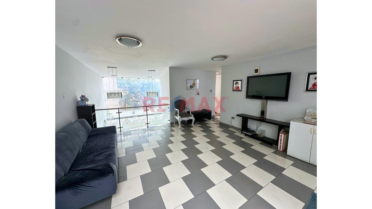 “Casa En Venta _ Frente A Parque _ Urb. Vista Alegre _ Santiago De Surco " — foto 9