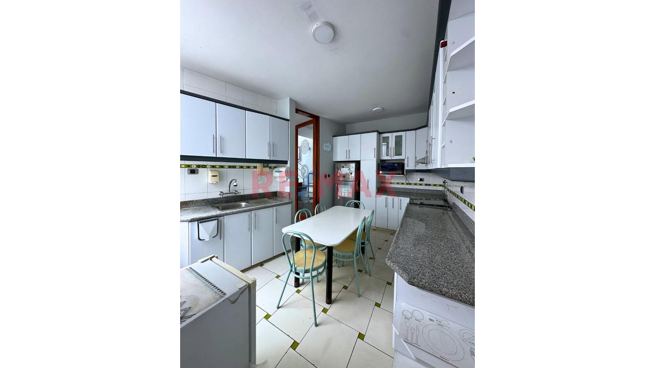 “Casa En Venta _ Frente A Parque _ Urb. Vista Alegre _ Santiago De Surco " — foto 4