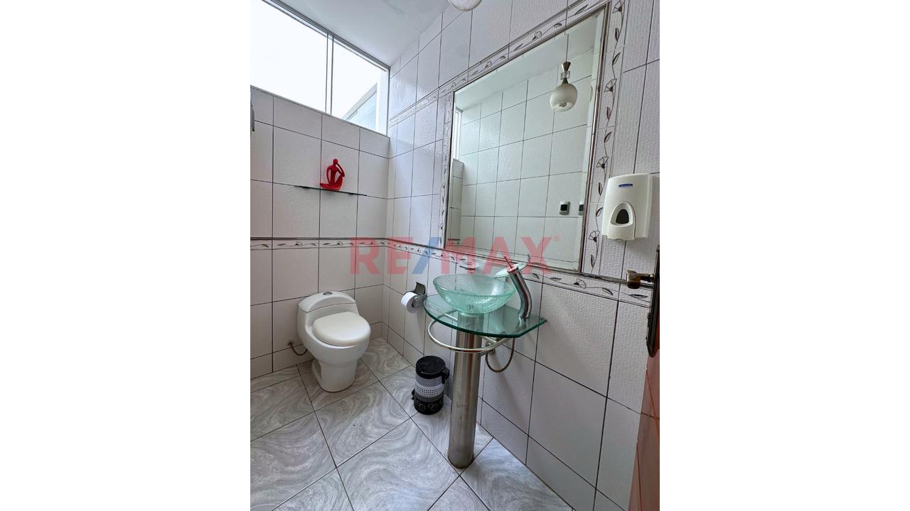 “Casa En Venta _ Frente A Parque _ Urb. Vista Alegre _ Santiago De Surco " — foto 14