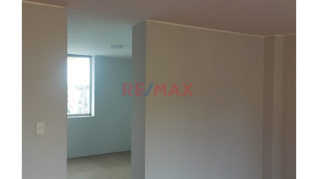Oportunidad Departamento En Ciudad Satélite Santa Rosa – Callao — foto 4