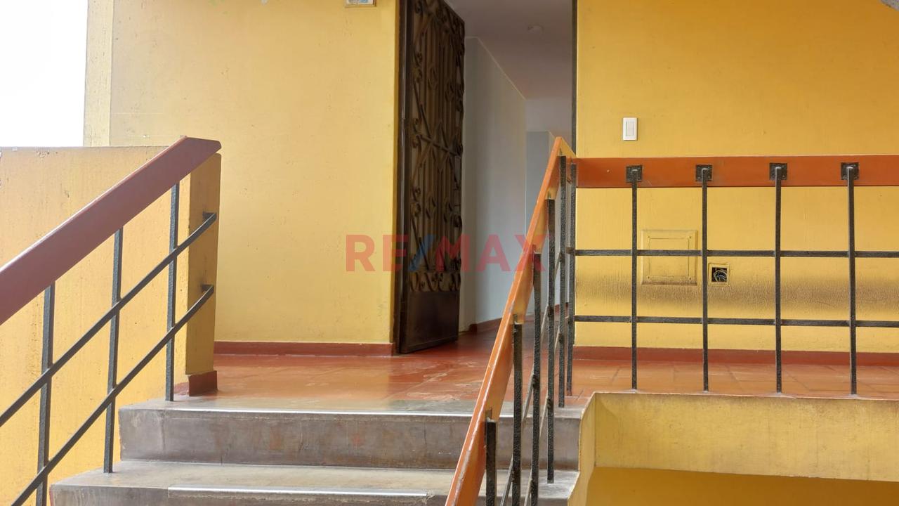 Oportunidad Departamento En Ciudad Satélite Santa Rosa – Callao — foto 2