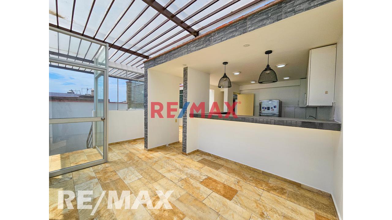 Venta De Lindo Departamento Flat Vista Al Mar En Chorrilos 101M2 — foto 13