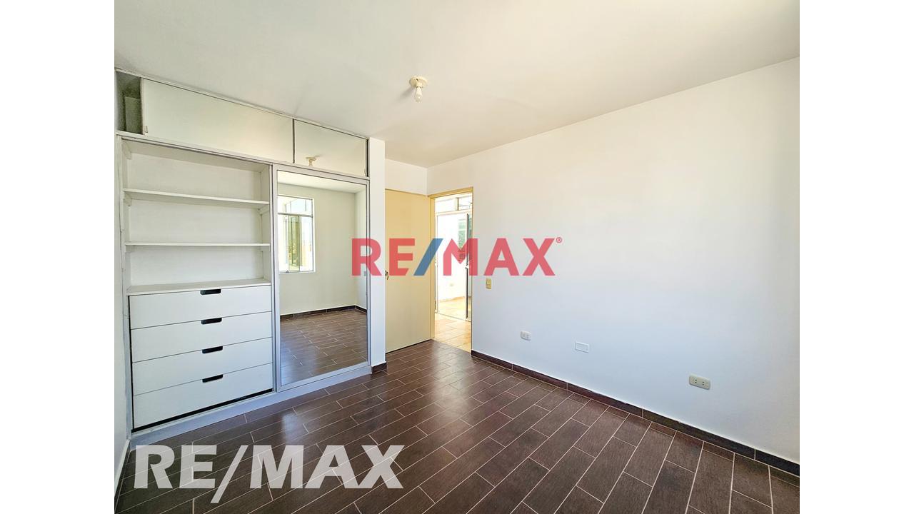 Venta De Lindo Departamento Flat Vista Al Mar En Chorrilos 101M2 — foto 4