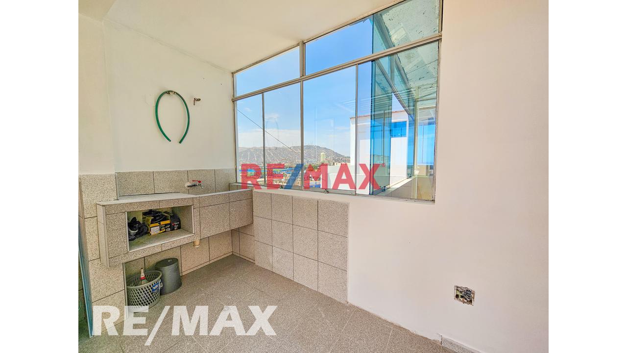 Venta De Lindo Departamento Flat Vista Al Mar En Chorrilos 101M2 — foto 14