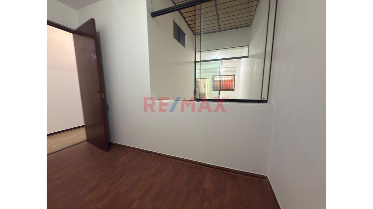 Venta De Departamento En San Juan De Miraflores De 118M2 Con Cochera — foto 7