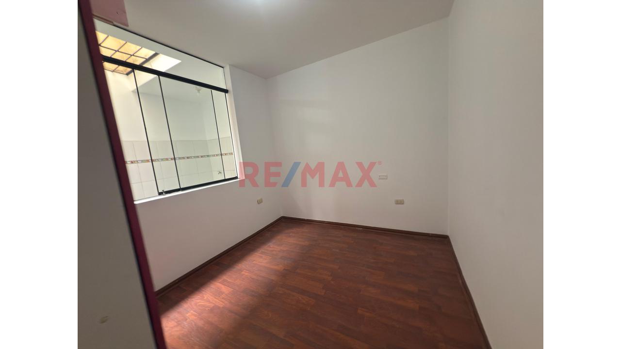 Venta De Departamento En San Juan De Miraflores De 118M2 Con Cochera — foto 10