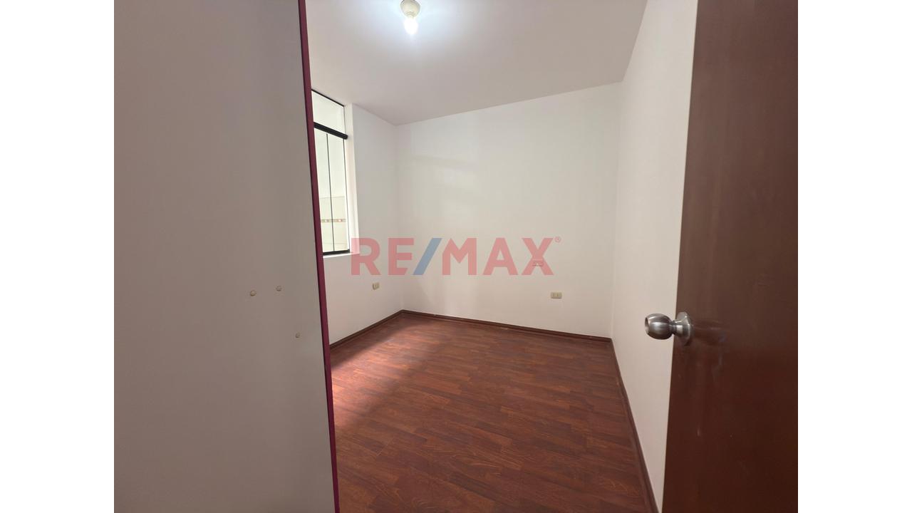 Venta De Departamento En San Juan De Miraflores De 118M2 Con Cochera — foto 9