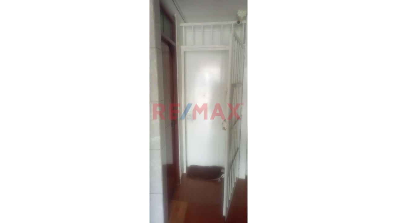 Venta De Edificio 5 Pisos Mas Azotea En Villa Maria Del Triunfo - 4