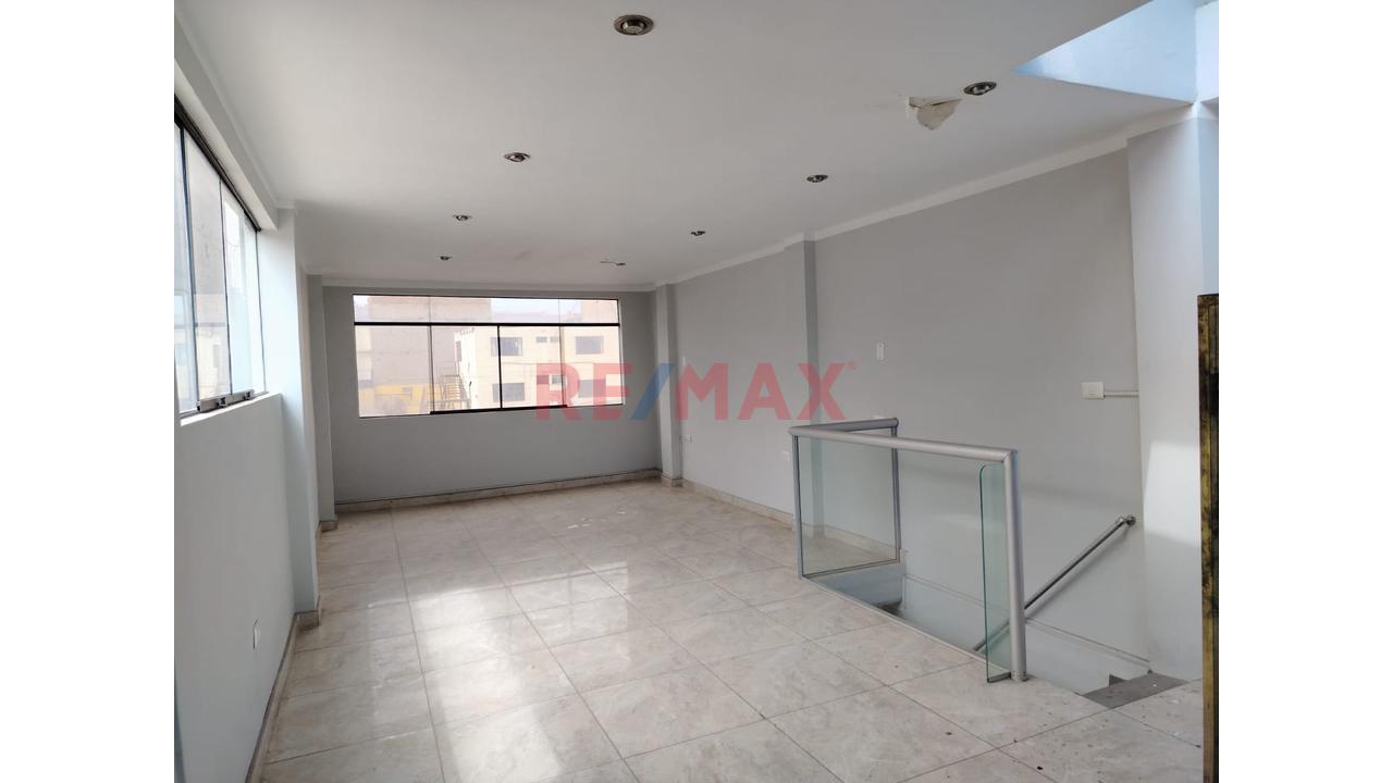 🏠 Se Vende Dúplex Con Aires En Calle Moquegua – Ilo — foto 8