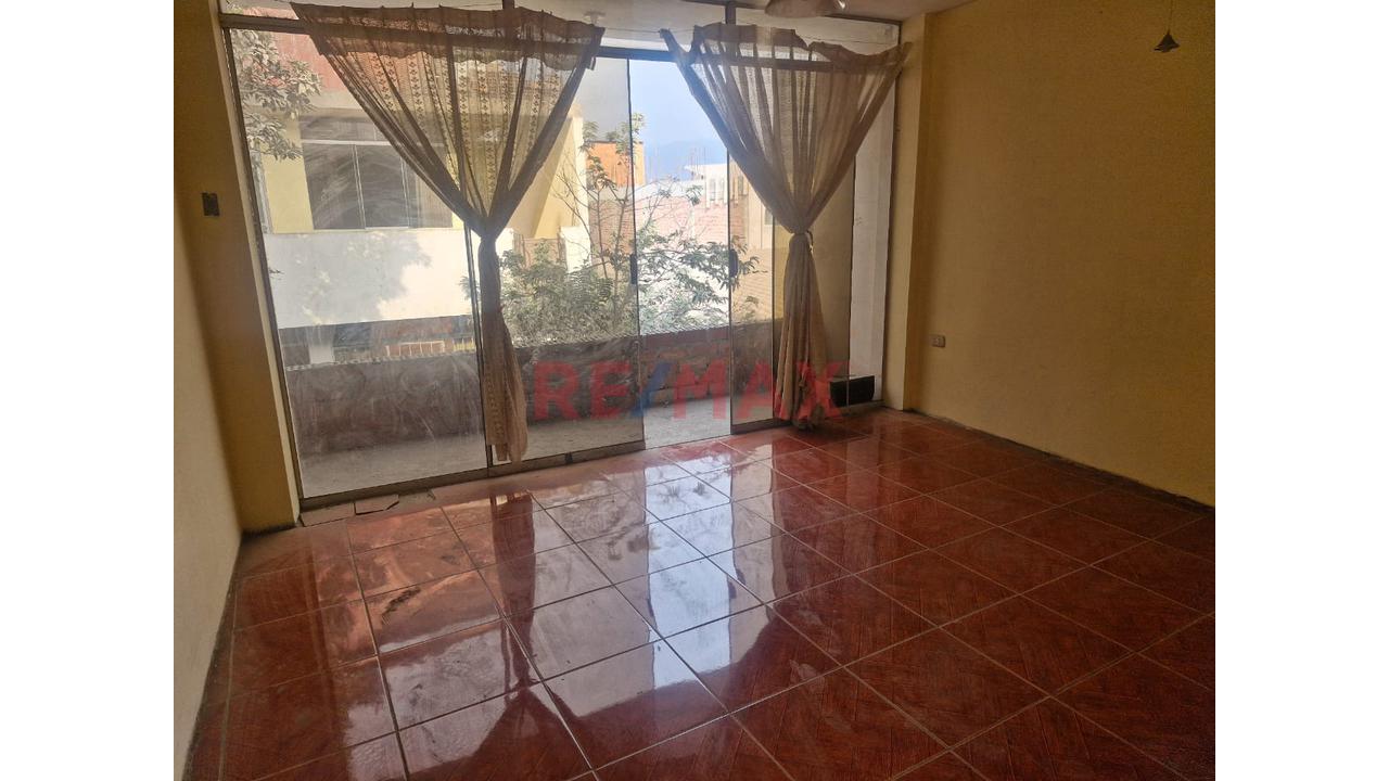🌟 Gran Oportunidad  Hermosa Casa En Venta - Puente Piedra - 2