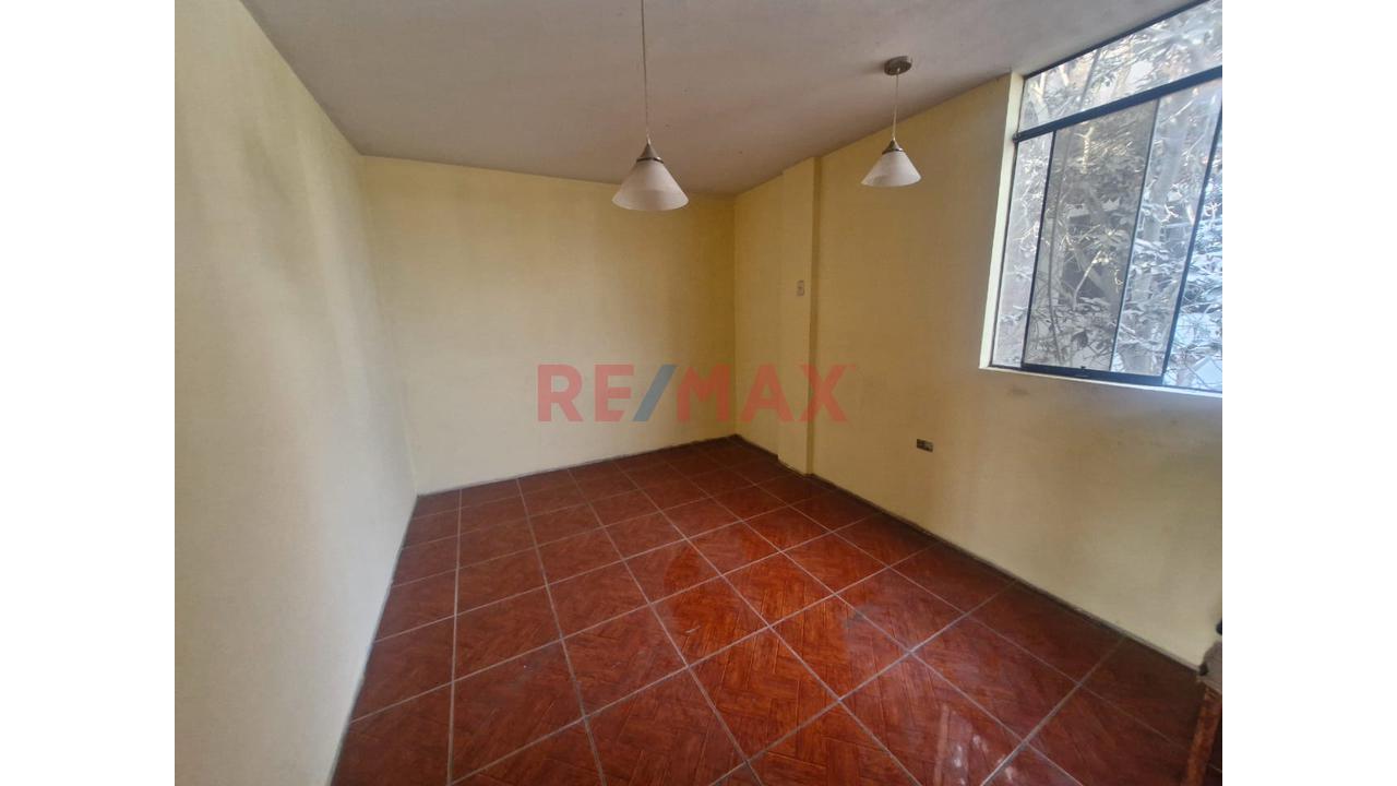 🌟 Gran Oportunidad  Hermosa Casa En Venta - Puente Piedra - 4
