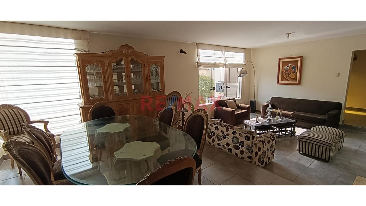 La Molina: Amplio Departamento Con Jardín Interior, Cochera Y Minidepa En Tercer Piso - 4