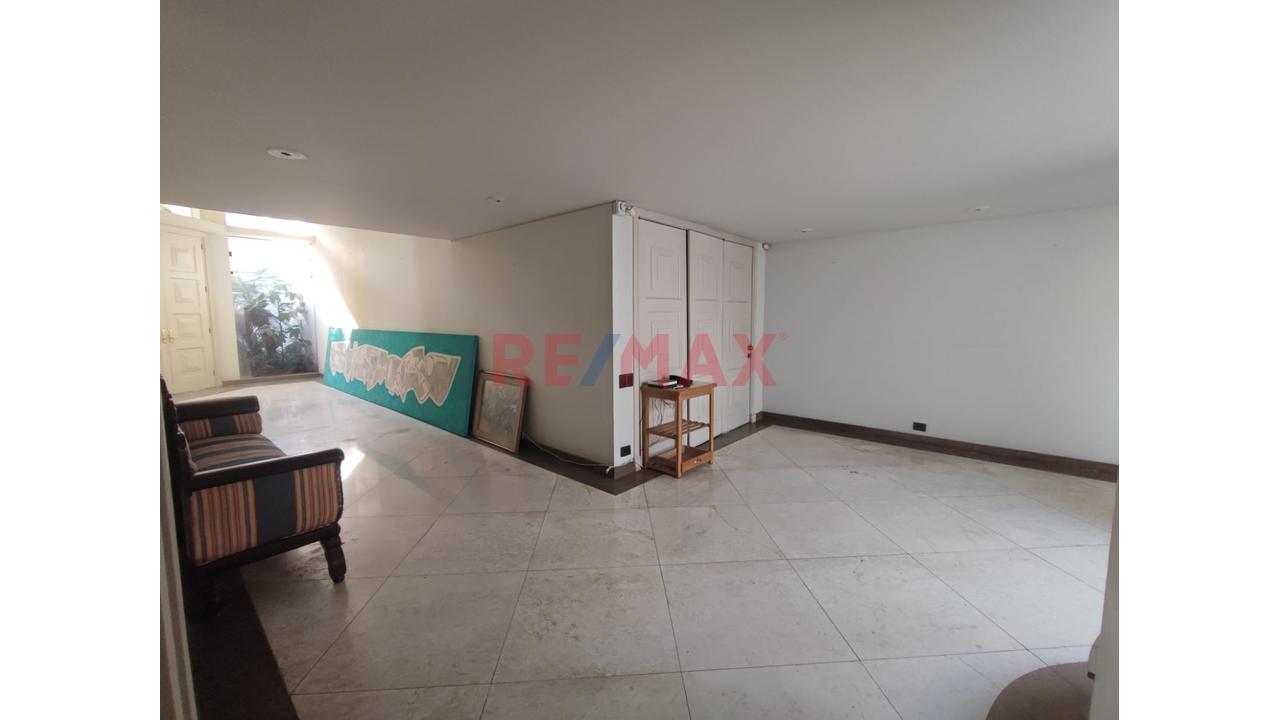 ¡Atención Inversionistas! Exclusivo Terreno En Venta En Surco Con Piscina, Cancha De Fronton Y Amplios Ambientes — foto 7