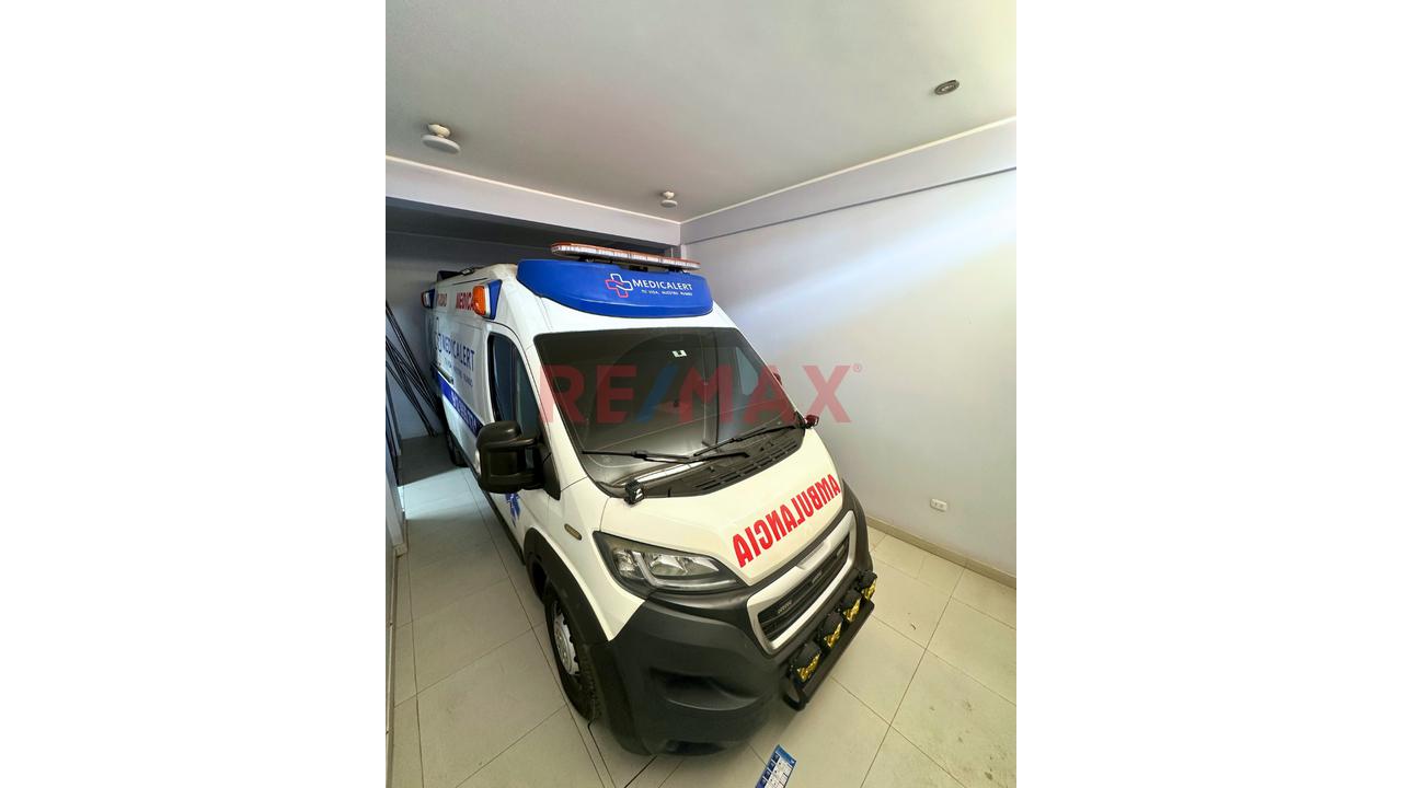 ¡Alquilo Local Comercial En Zona Altamente Comercial! — foto 2