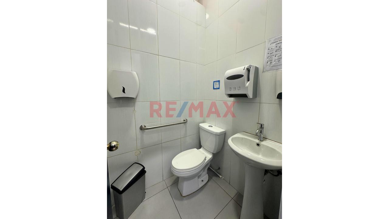 ¡Alquilo Local Comercial En Zona Altamente Comercial! — foto 8