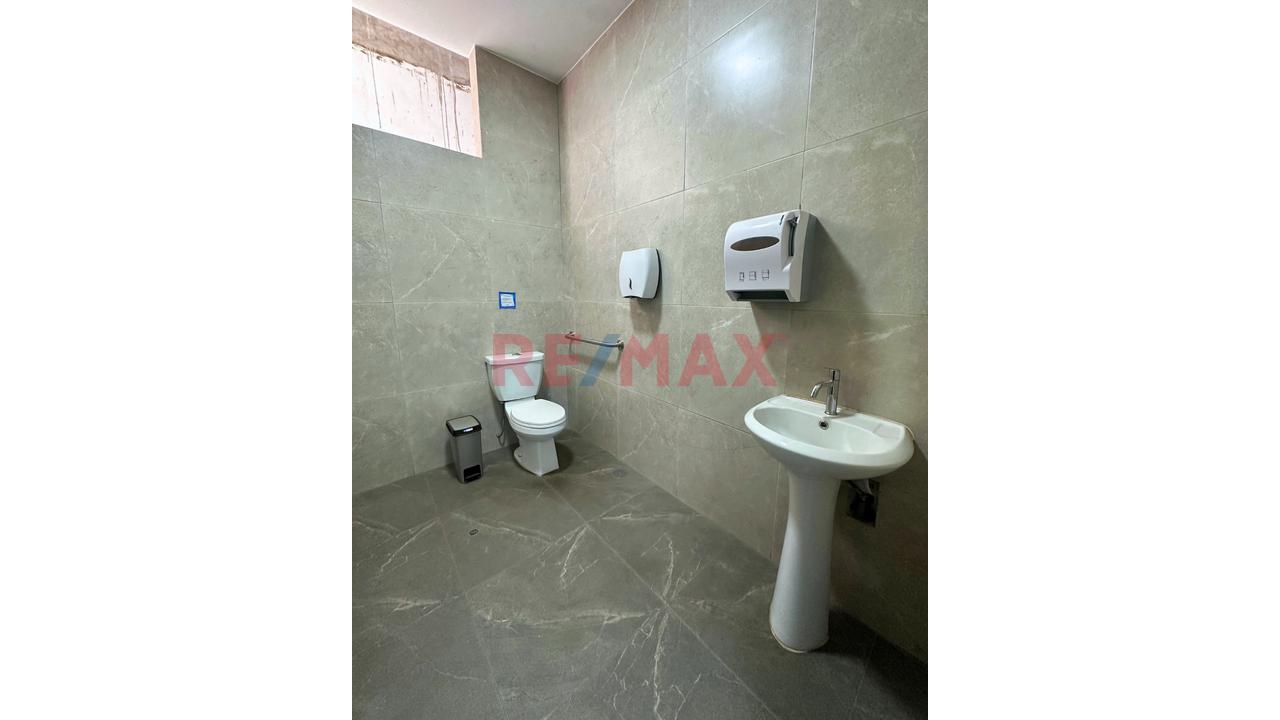 ¡Alquilo Local Comercial En Zona Altamente Comercial! — foto 11