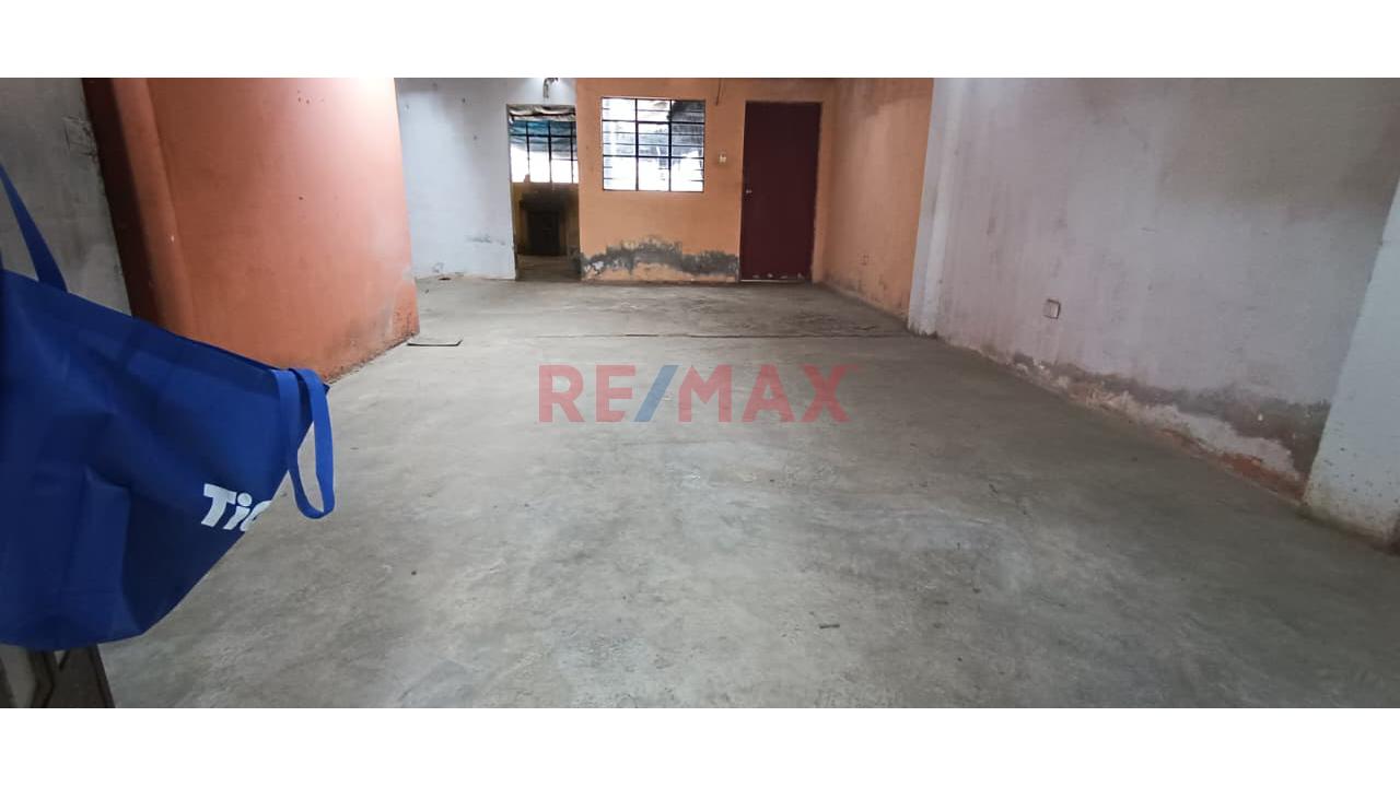 Se Vende Casa Como Terreno En Puente Piedra Frente A Parque A 5 Cuadras De La Panamericana Norte - 12