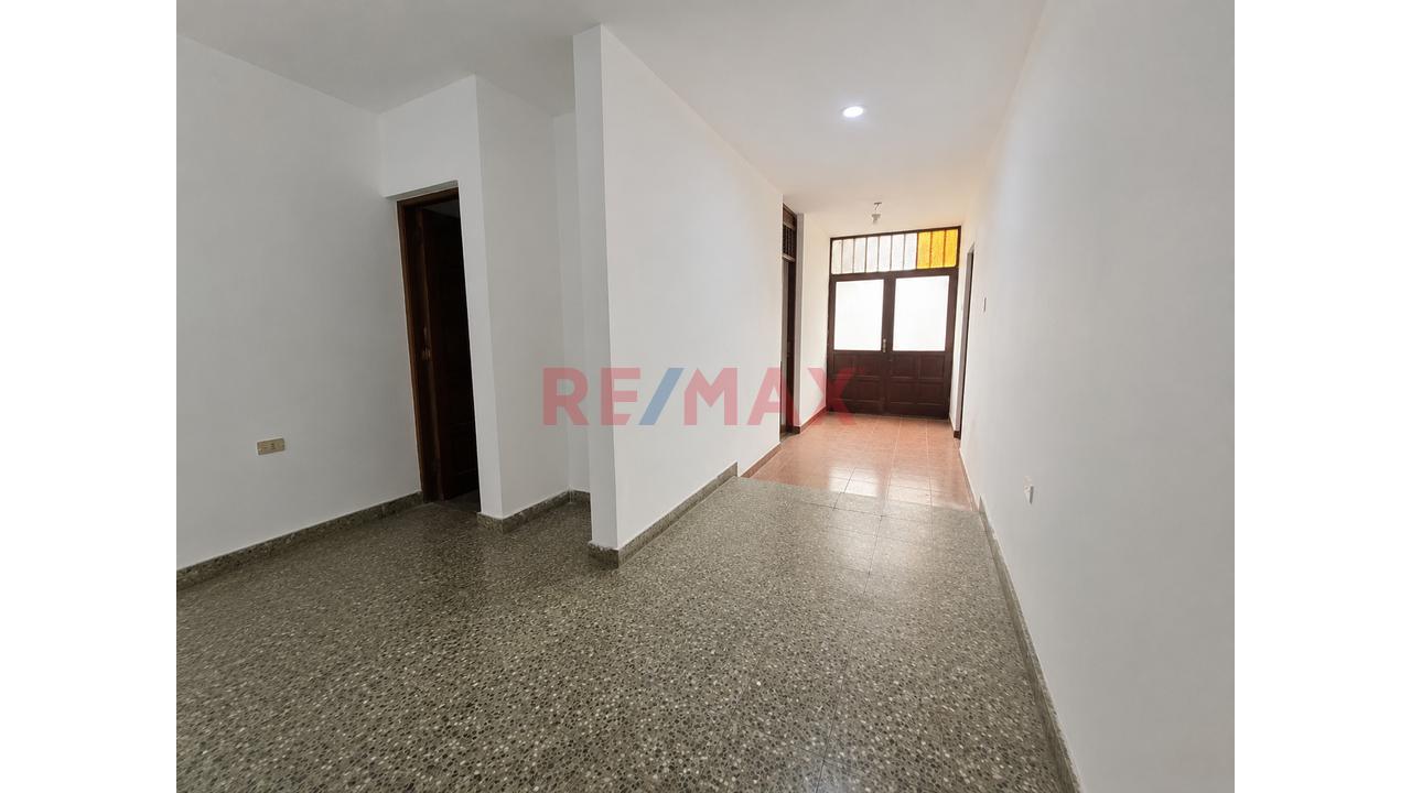 Venta De Dpto 1Er Piso En Urb. Ceres I Etapa - 11