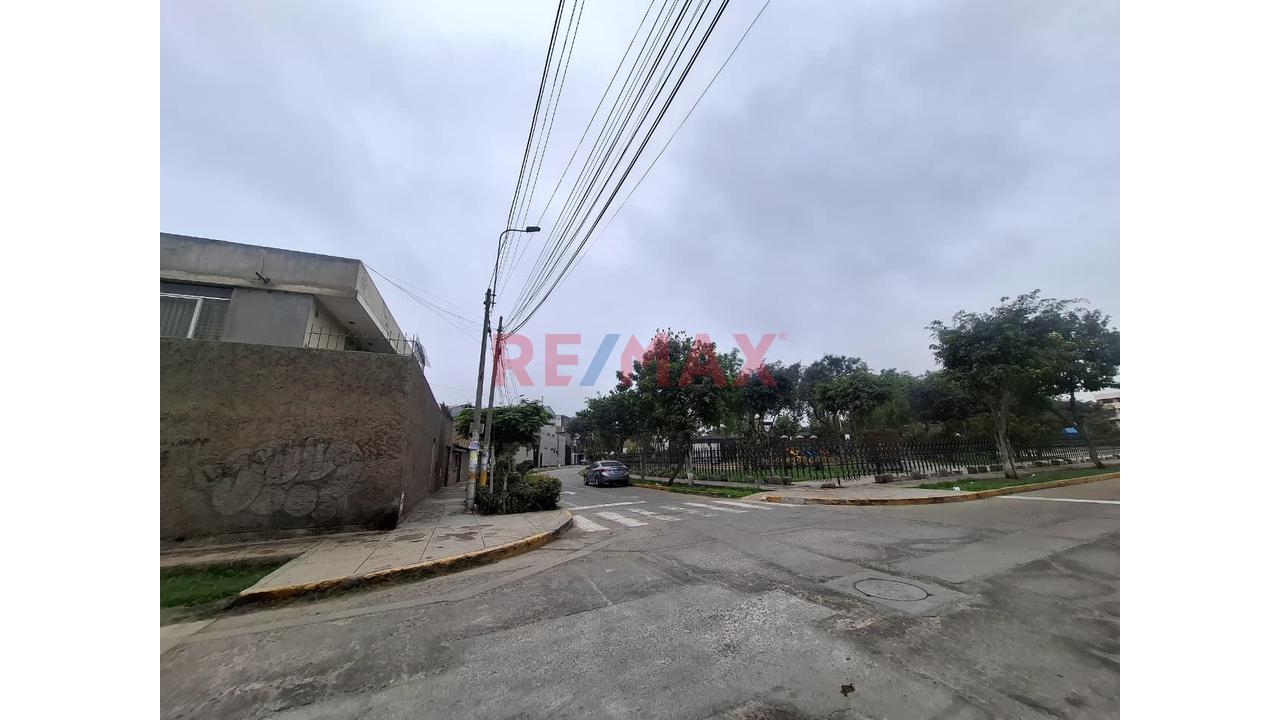 Venta De Dpto 1Er Piso En Urb. Ceres I Etapa - 4