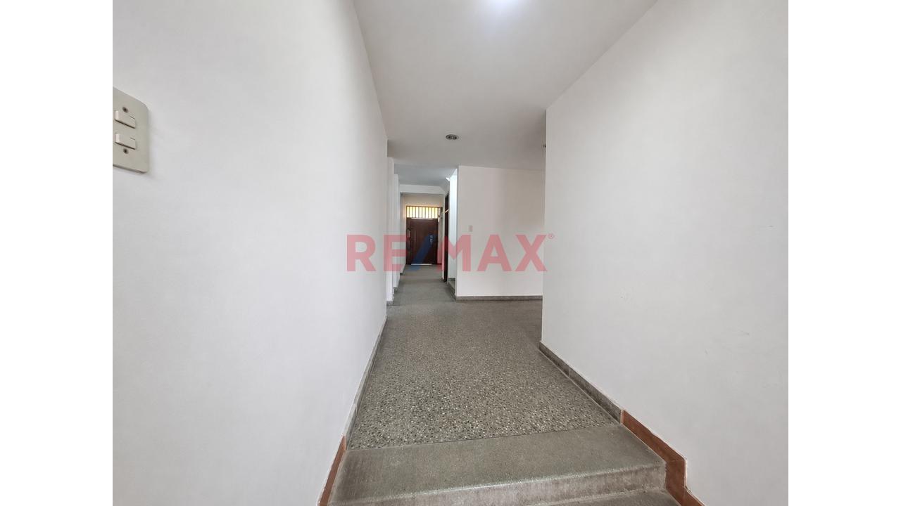 Venta De Dpto 1Er Piso En Urb. Ceres I Etapa - 8