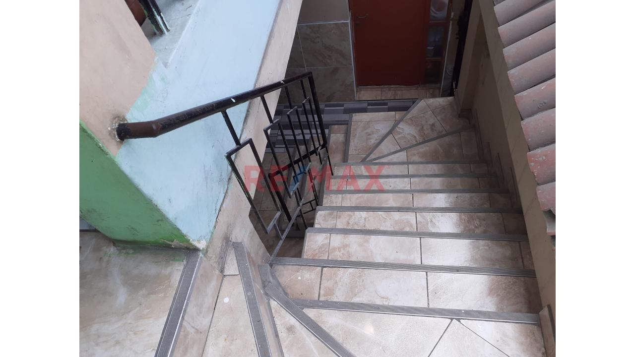 Se Vende Departamento Frente Al Parque En La Av. Gran Chimú -  Zárate — foto 7