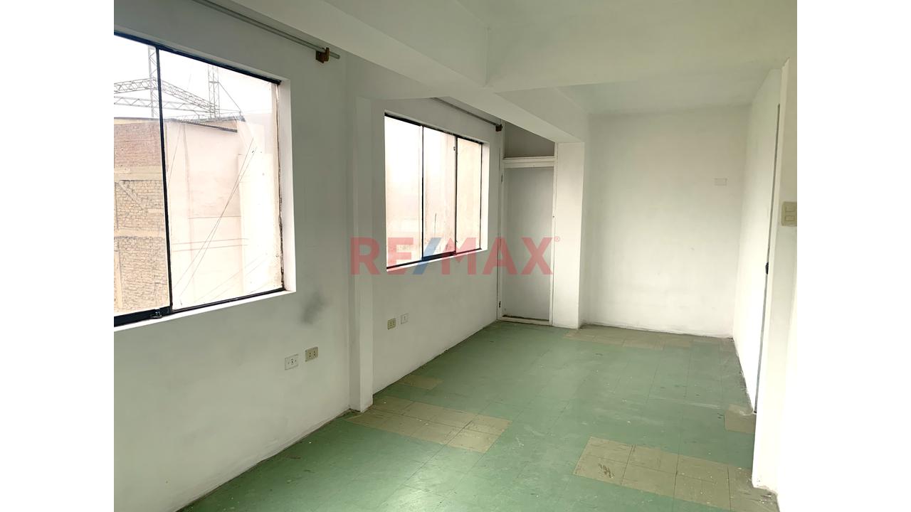 Alquiler Local U Oficina En San Juan De Miraflores - Justo Naveda 1190 — foto 9