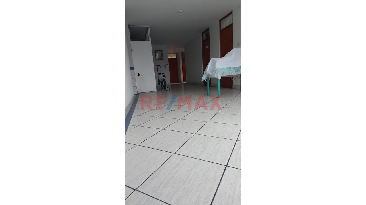 Alquilo 4To. Piso Local Comercial 200M2 - 3