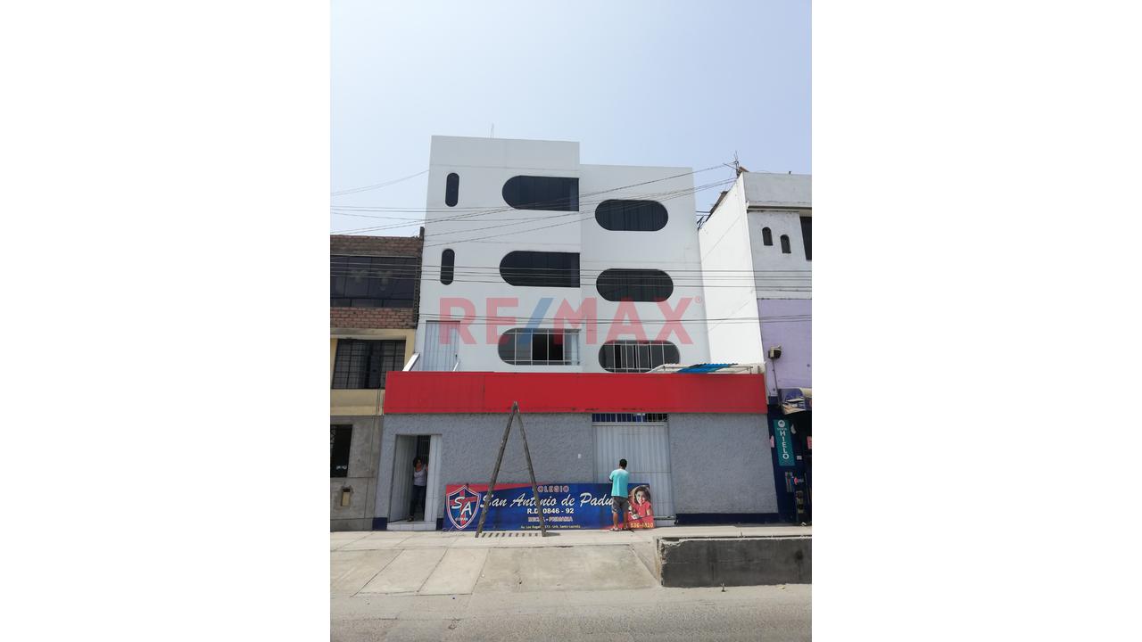 Alquilo 4To. Piso Local Comercial 200M2 - 1