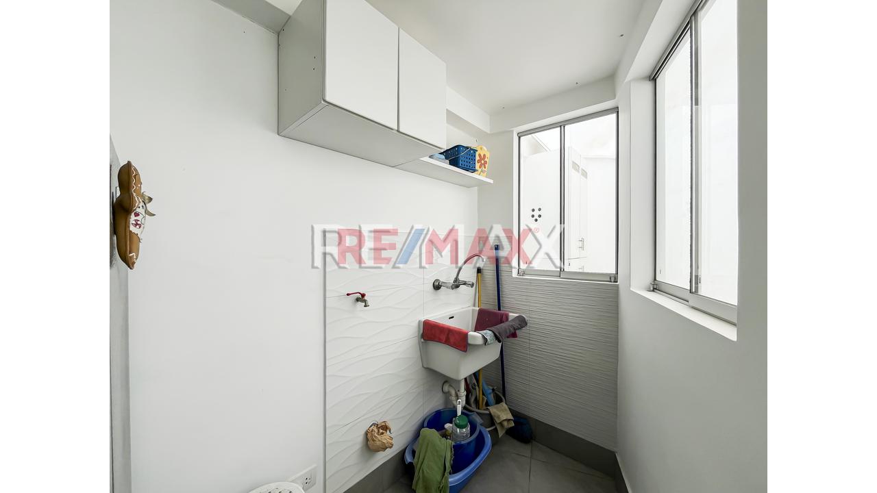 Se Vende Linda Y Amplia Casa De Playa En Condominio Kentia Puerto Viejo Km 71 Panamericana Sur. - 2