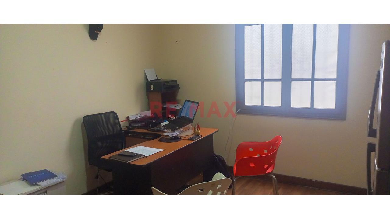 Se Alquila Amplia Casona Ideal Para Empresas Y Franquicias En Jesus Maria - 2