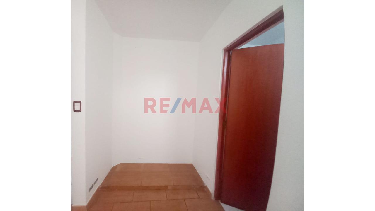 Departamento + Cochera En Venta - San Martin De Porres — foto 3
