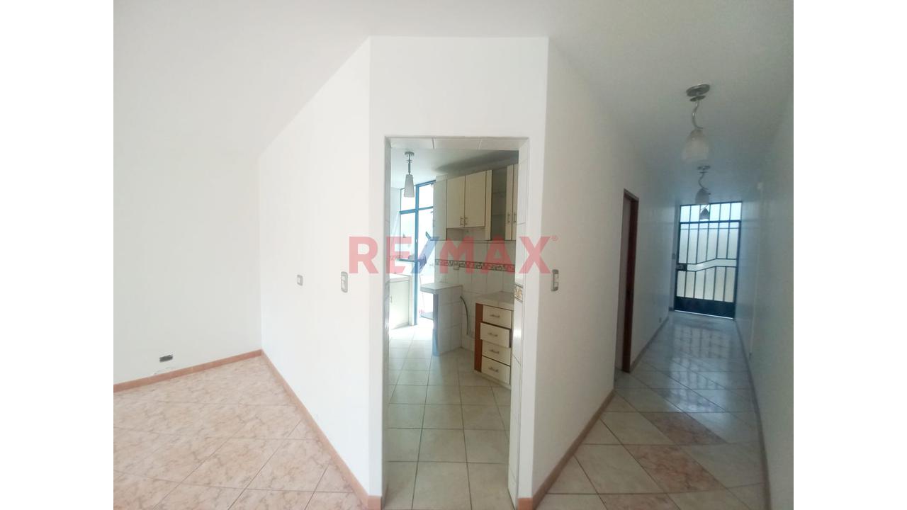 Departamento + Cochera En Venta - San Martin De Porres — foto 2