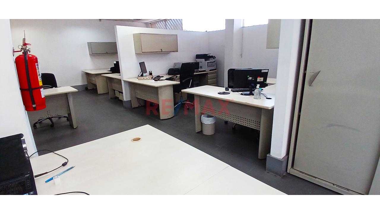 Oficina En Alquiler – Ate (Zona Industrial El Artesano) - 16