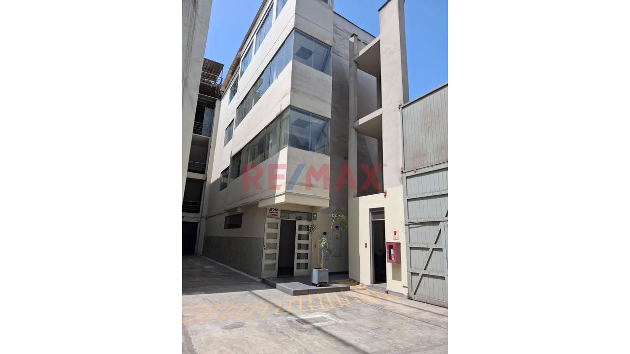 Oficina En Alquiler – Ate (Zona Industrial El Artesano) - 1