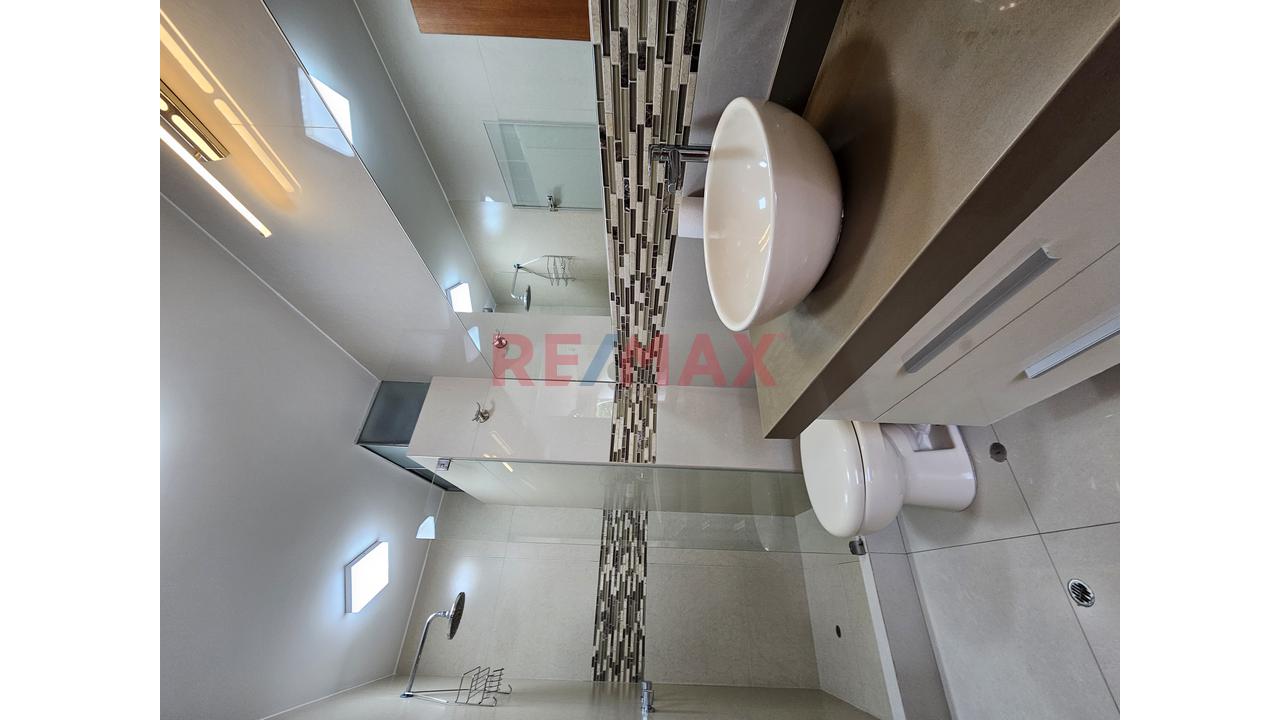 Departamento Exclusivo En Av. Ayacucho Surco A 2 Cuadras De Av. Benavides — foto 9