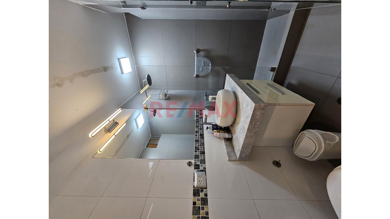 Departamento Exclusivo En Av. Ayacucho Surco A 2 Cuadras De Av. Benavides — foto 7