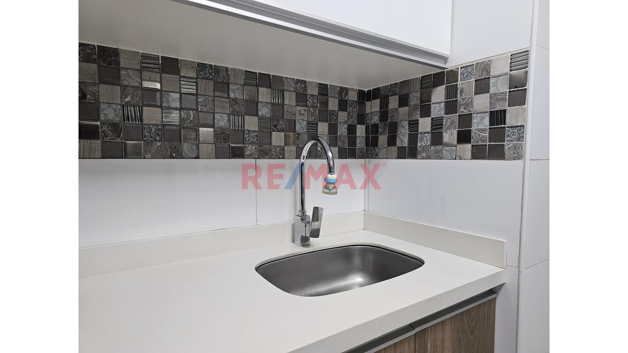 Departamento Exclusivo En Av. Ayacucho Surco A 2 Cuadras De Av. Benavides — foto 6