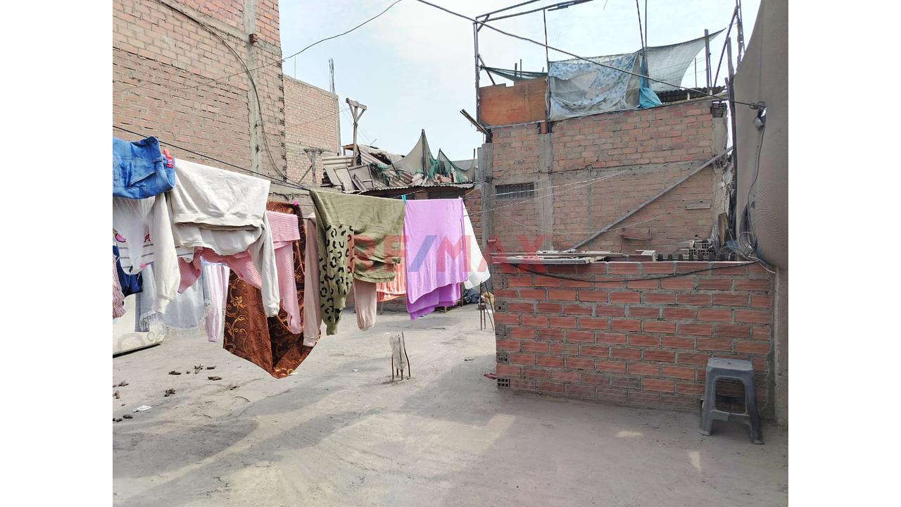 Venta De Casa De 2 Pisos En Urb San Carlos Comas — foto 4