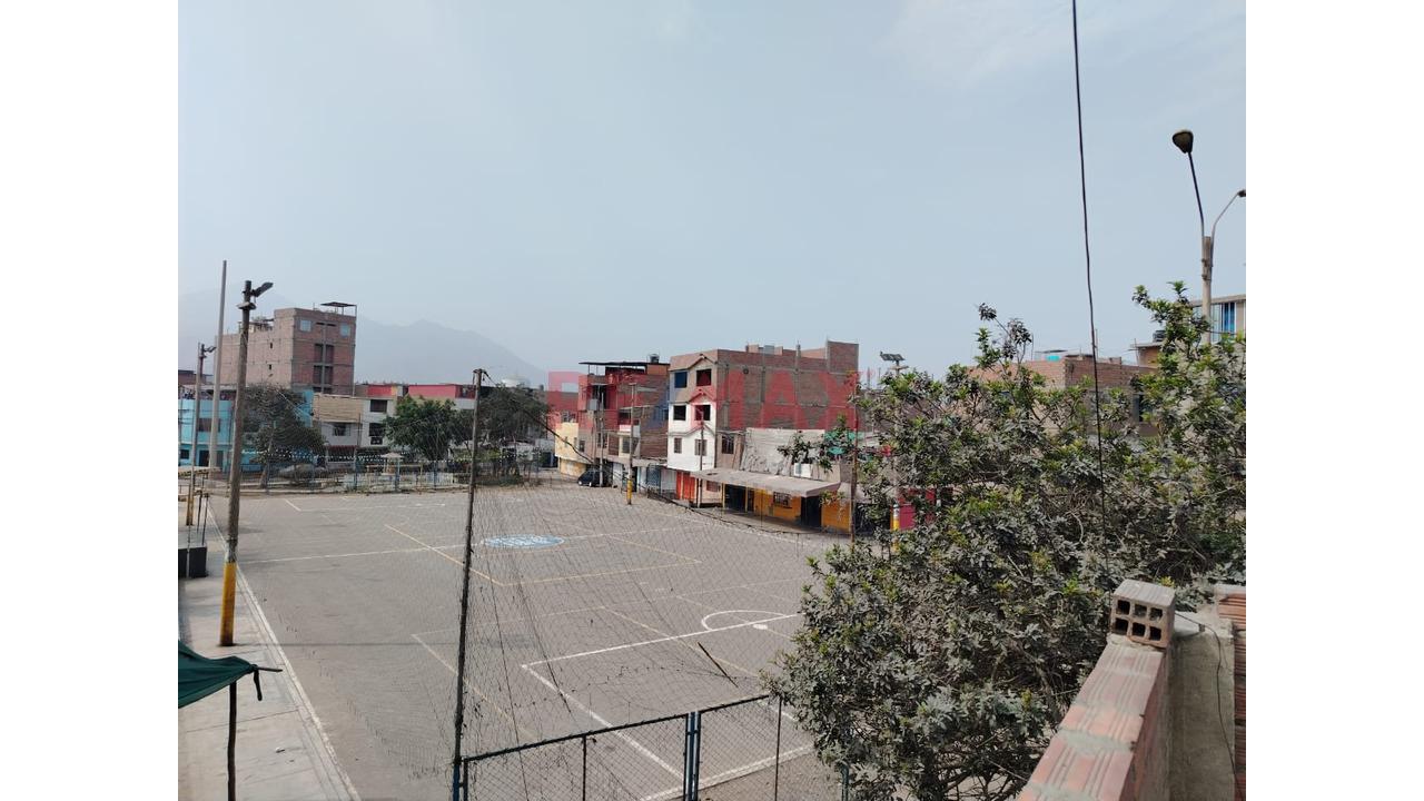 Venta De Casa De 2 Pisos En Urb San Carlos Comas — foto 6